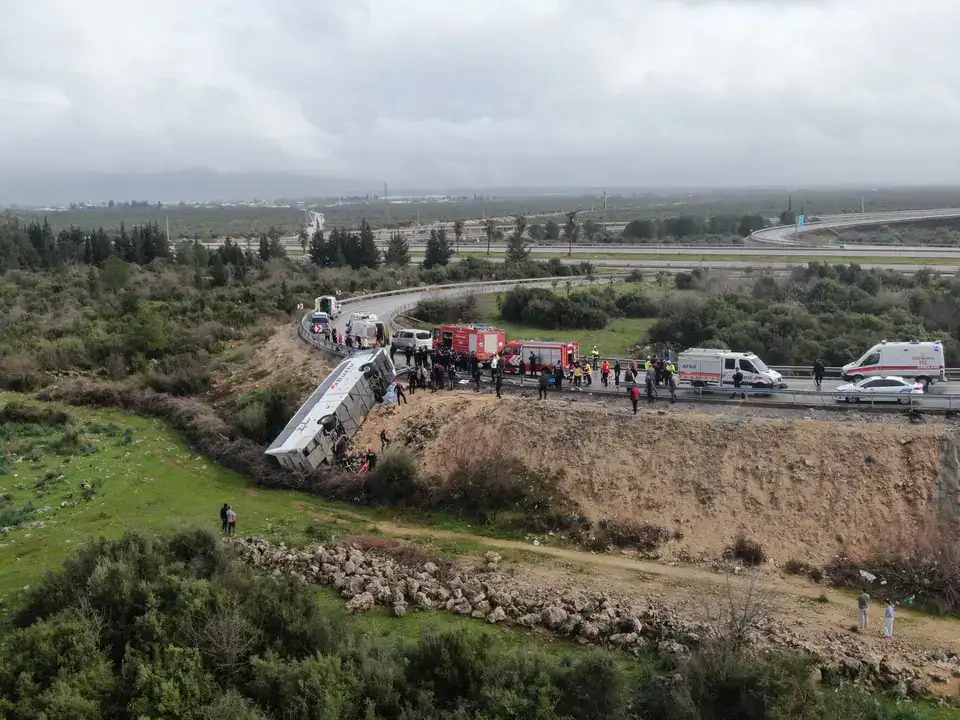 Antalya’da Yolcu Otobüsü Faciası: 10 Ölü, 24 Yaralı 6